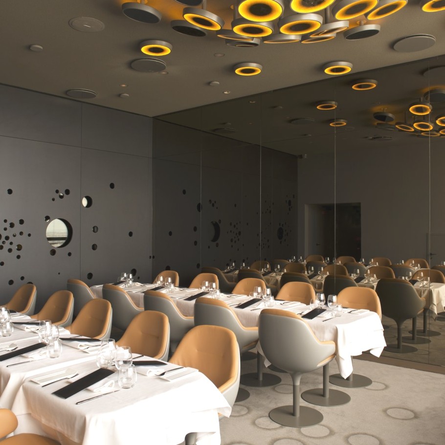 Ciel de Paris餐厅丨法国巴黎丨法国设计师Noe Duchaufour Lawrance-13