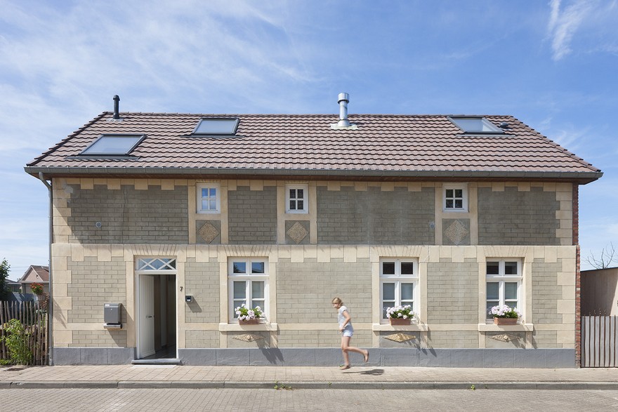 Old Clay Timbered House Renovated in Belgium by Burobill-1