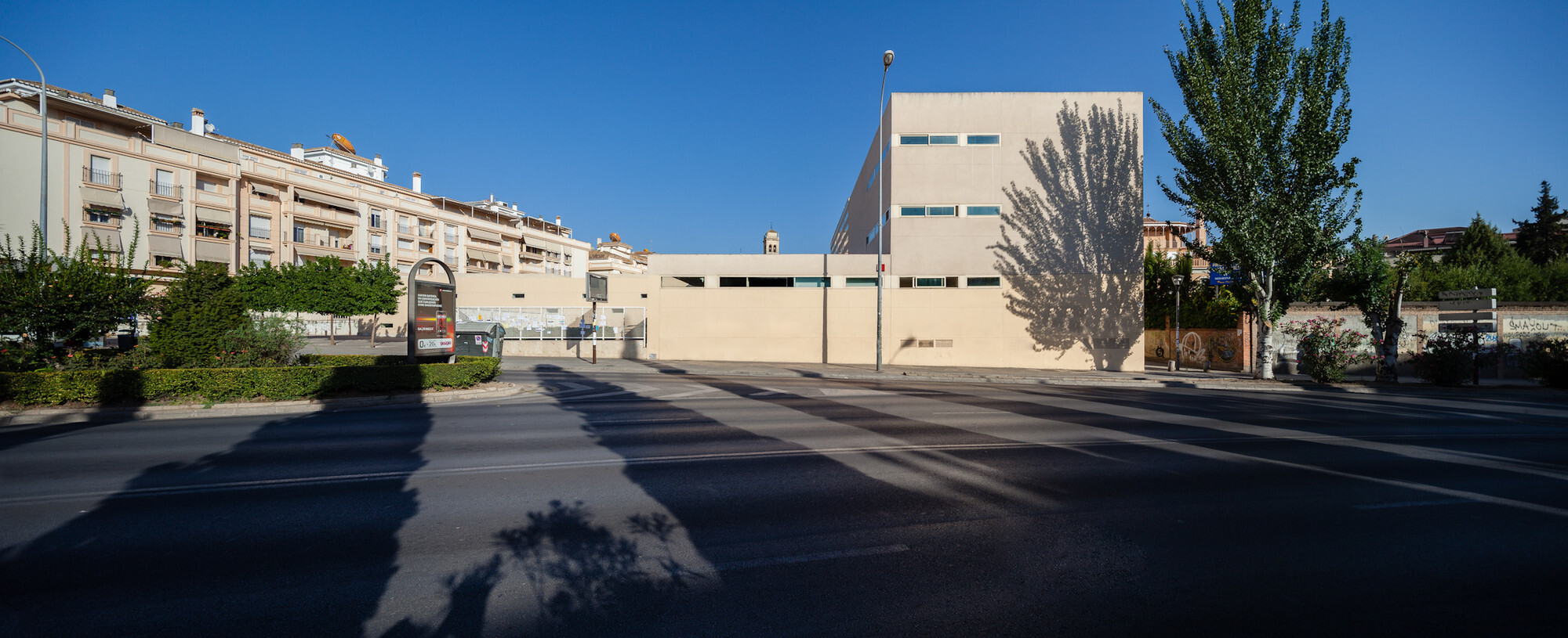 格兰纳达大学建筑群-11