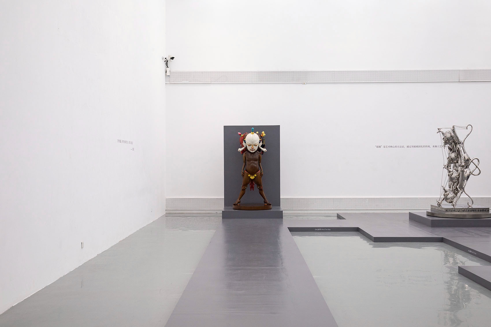 北京“变相—王国建艺术展”展览设计丨燕尾设计室-6