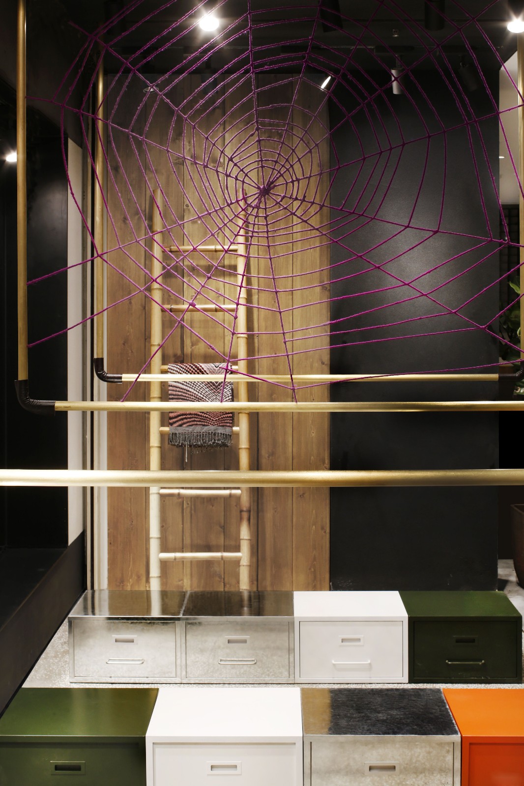 诙谐幽默的综合商业空间-11