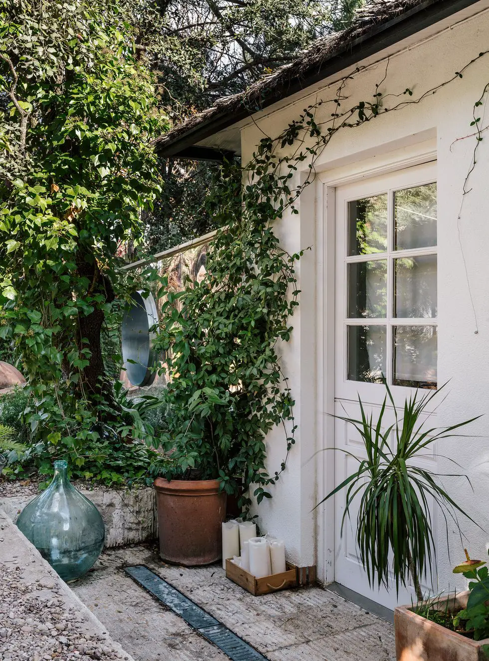 马德里 50m2 迷你之家 | 设计师巧妙运用镜子扩展空间-18