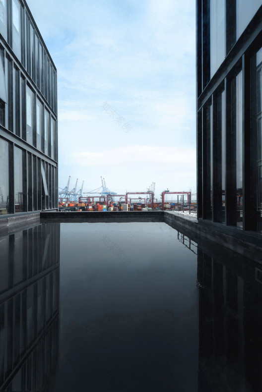 集装箱视角下的库姆波特港口总部设计-28