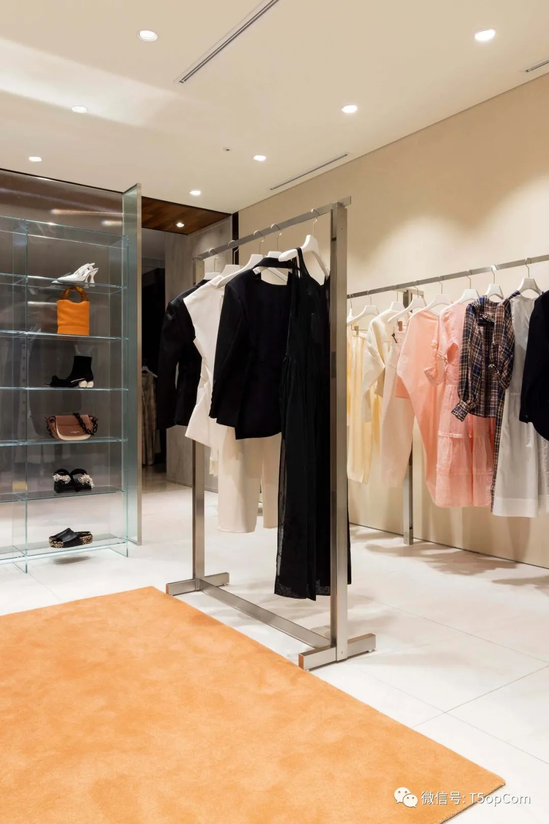 首尔 37 平方小型女装店 1423 Naive Water丨韩国首尔-18