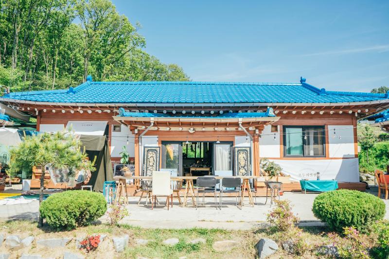 温情的空白小屋，打造家的温馨氛围-2