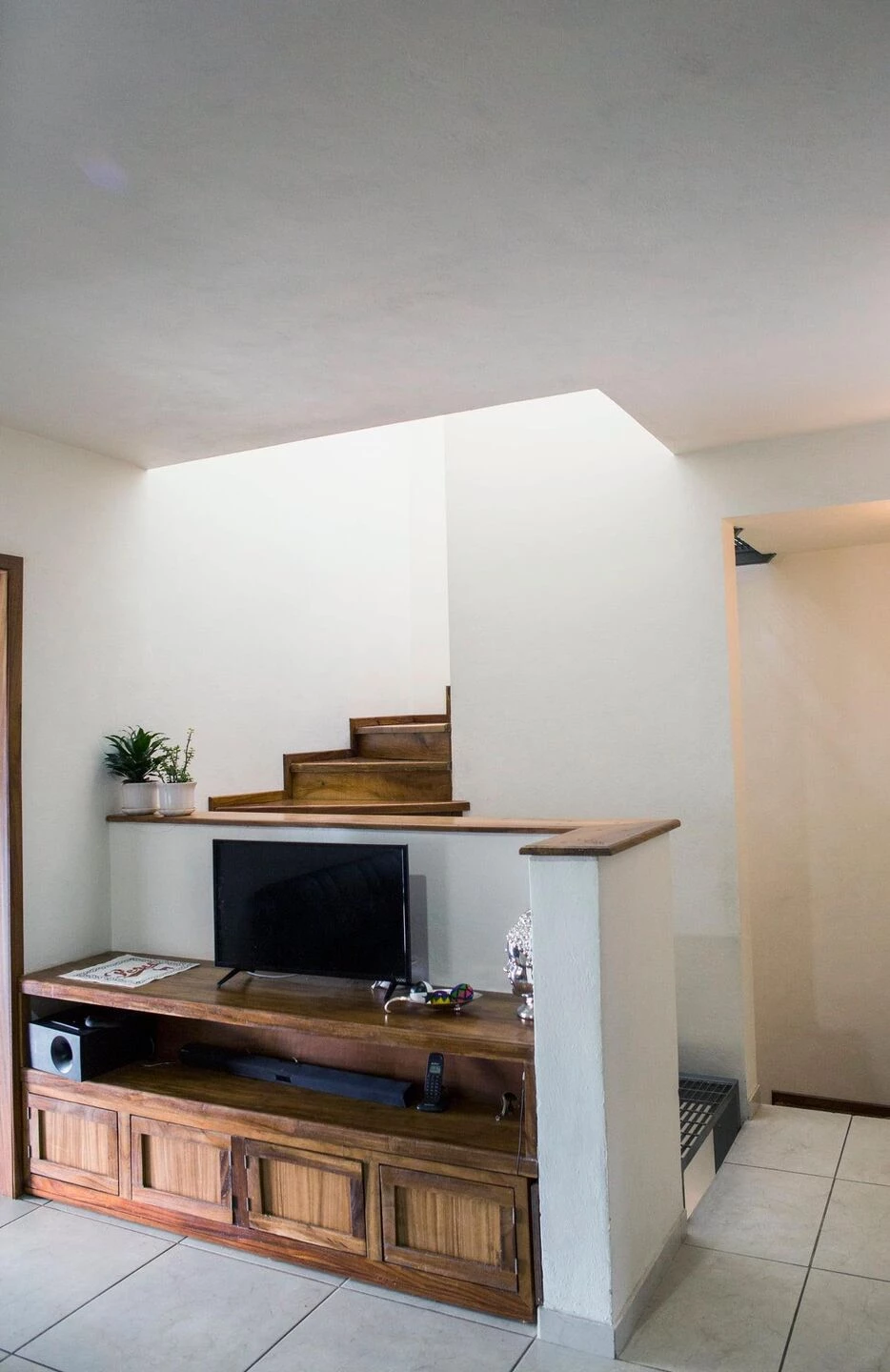 光影交织的墨西哥之家-21