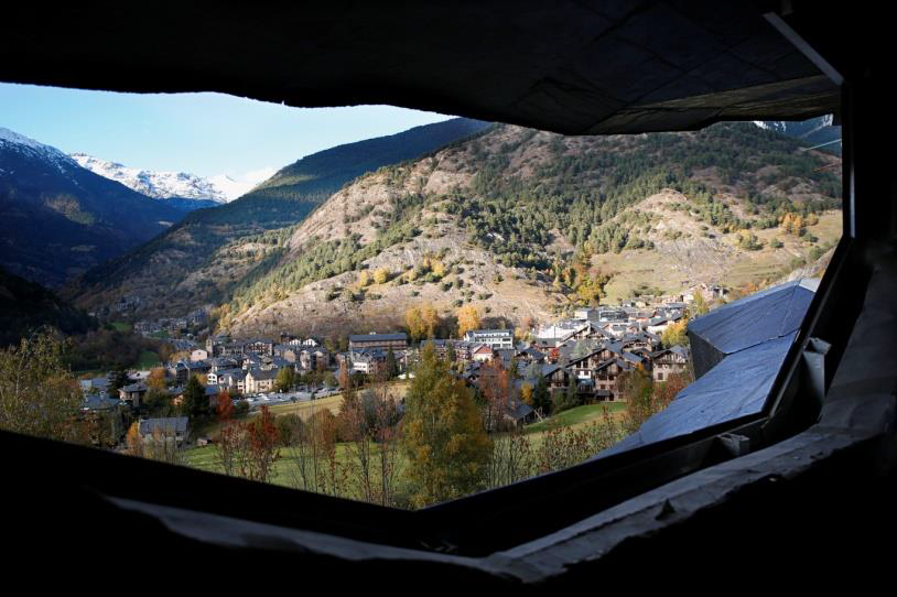 让·努维尔新作|岩石与森林之诗，22000块石材拼贴的豪宅-32