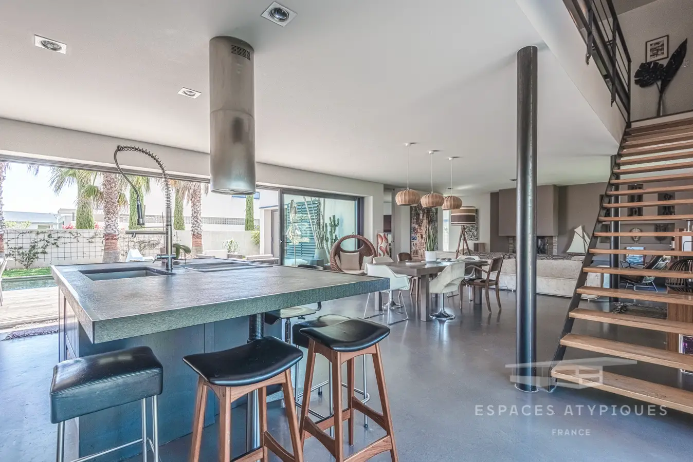 南法 250m²木制建筑的波希米亚风设计-5