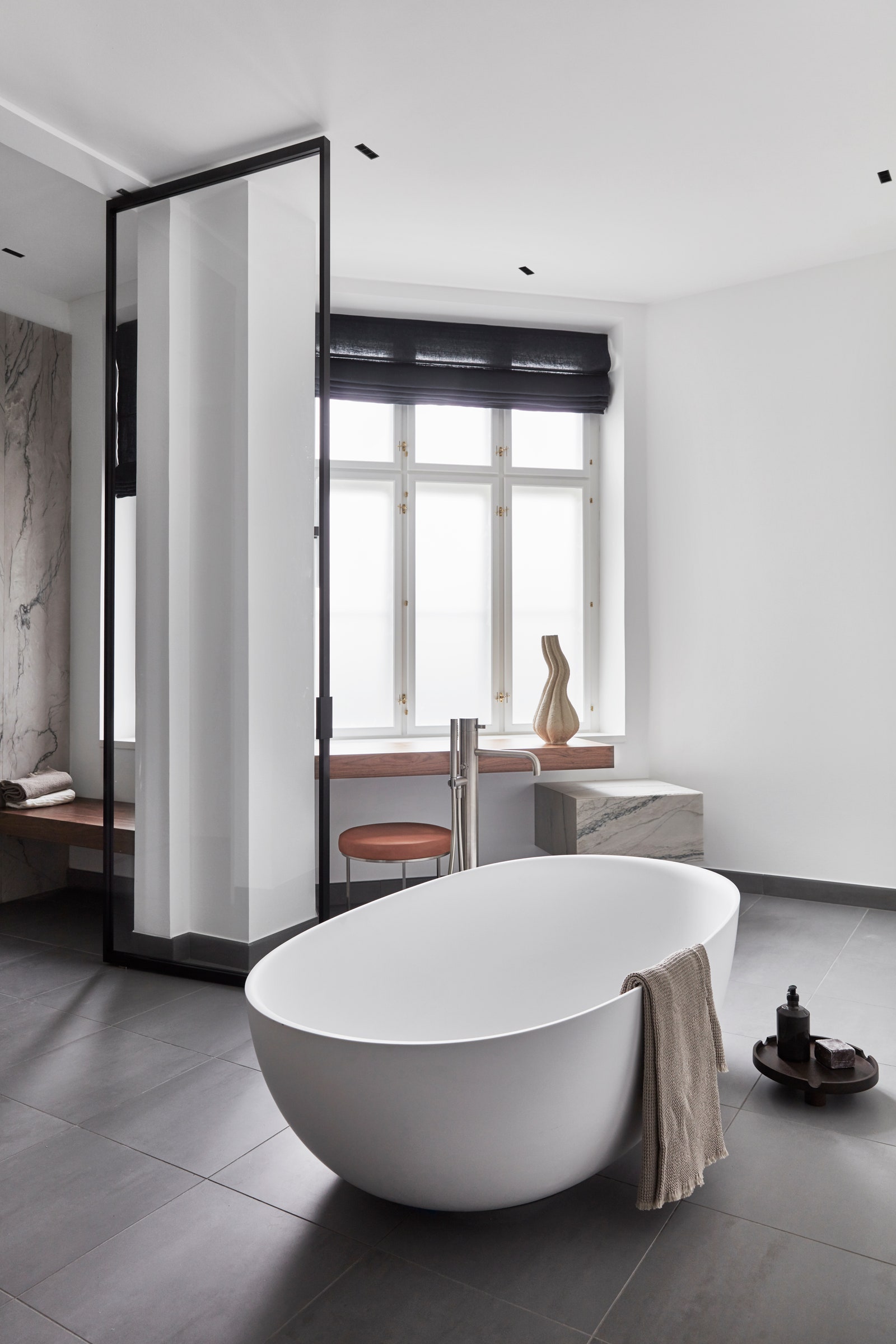 哥本哈根复古公寓 | 现代艺术与古典建筑的完美融合-30