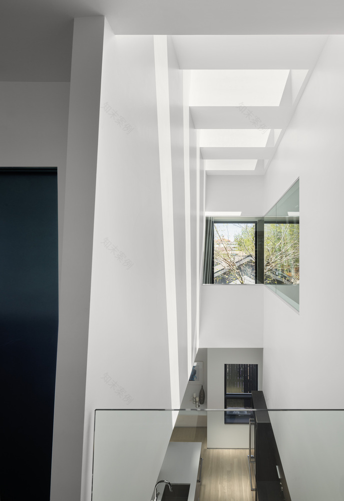 丹佛木船托盘住宅——中庭光影的巧妙运用-34