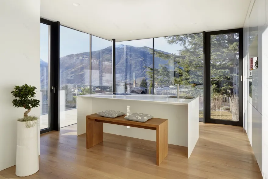 意式别墅"黑洞"-13