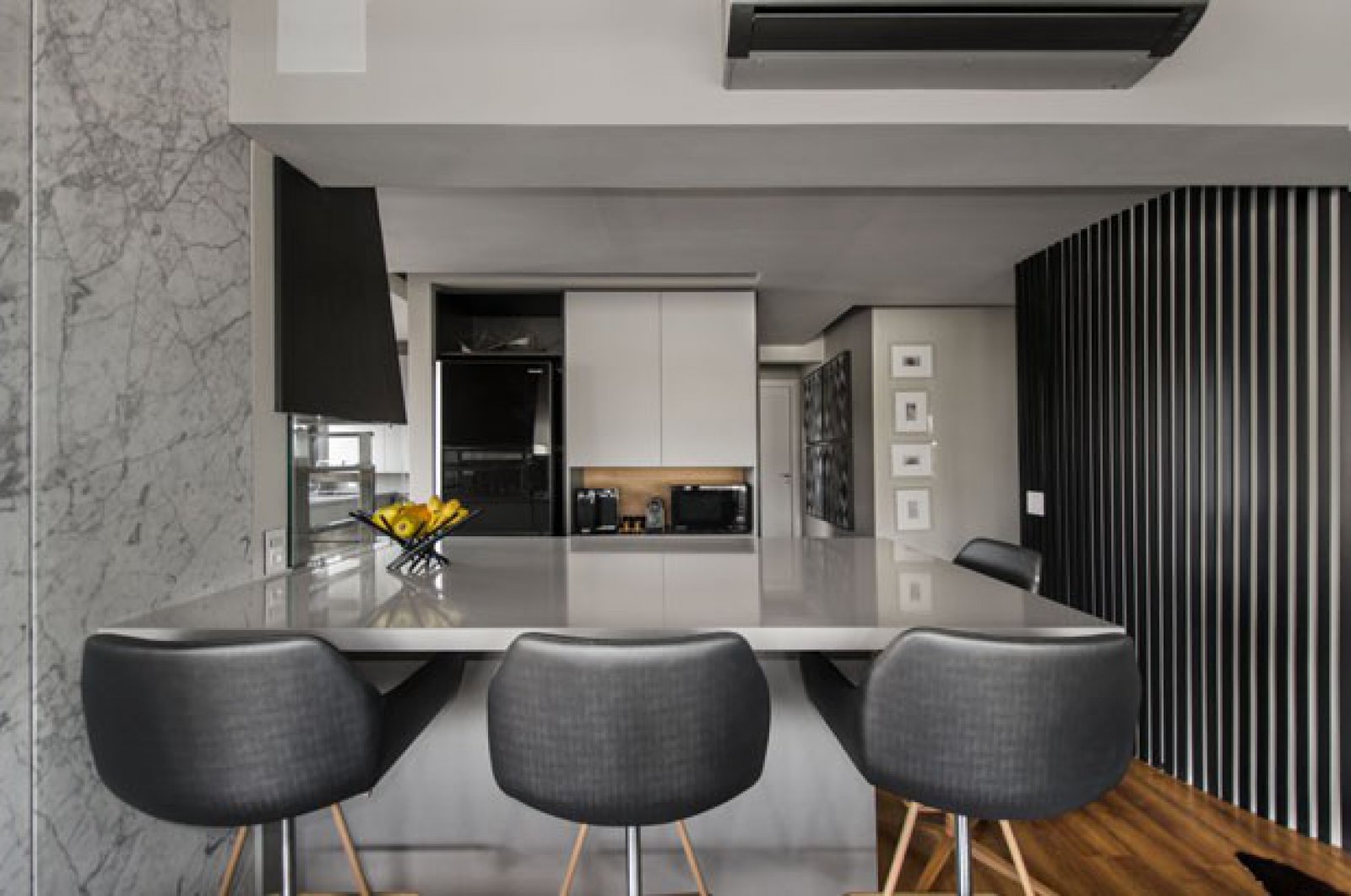 118㎡葡萄牙米灰黑现代公寓-6