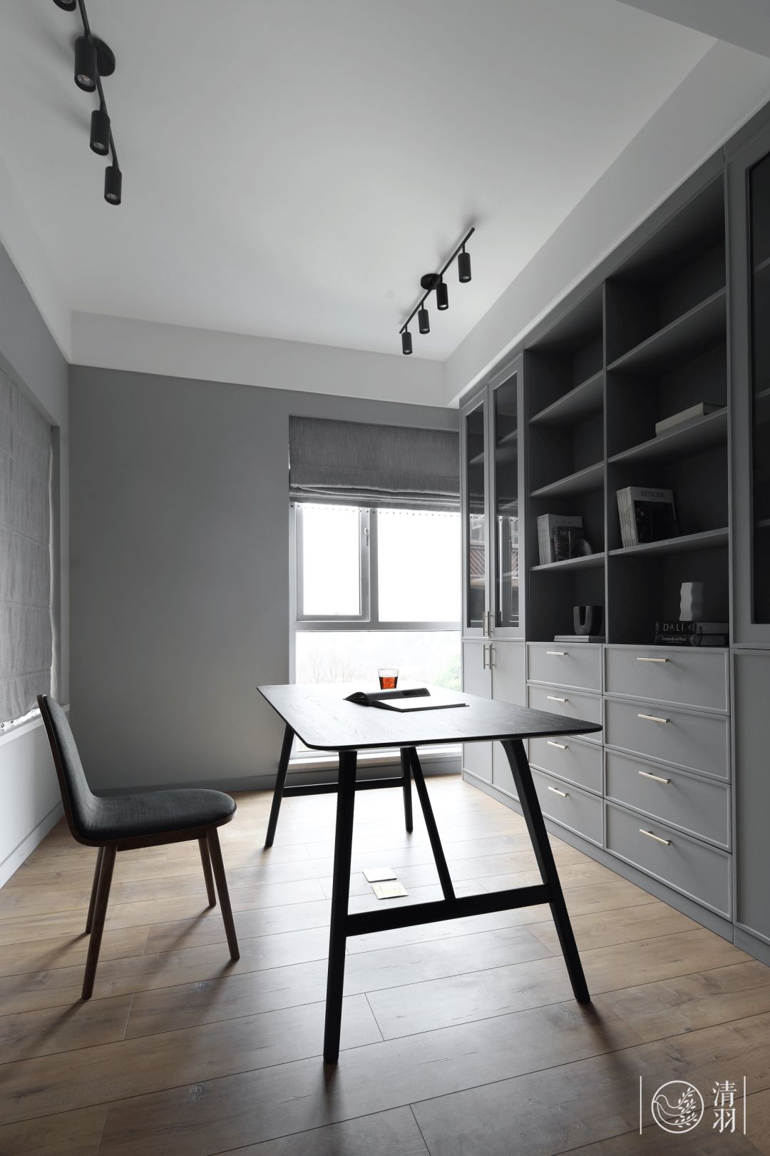 幸福诠释家的温暖——现代精致四口之家设计-67