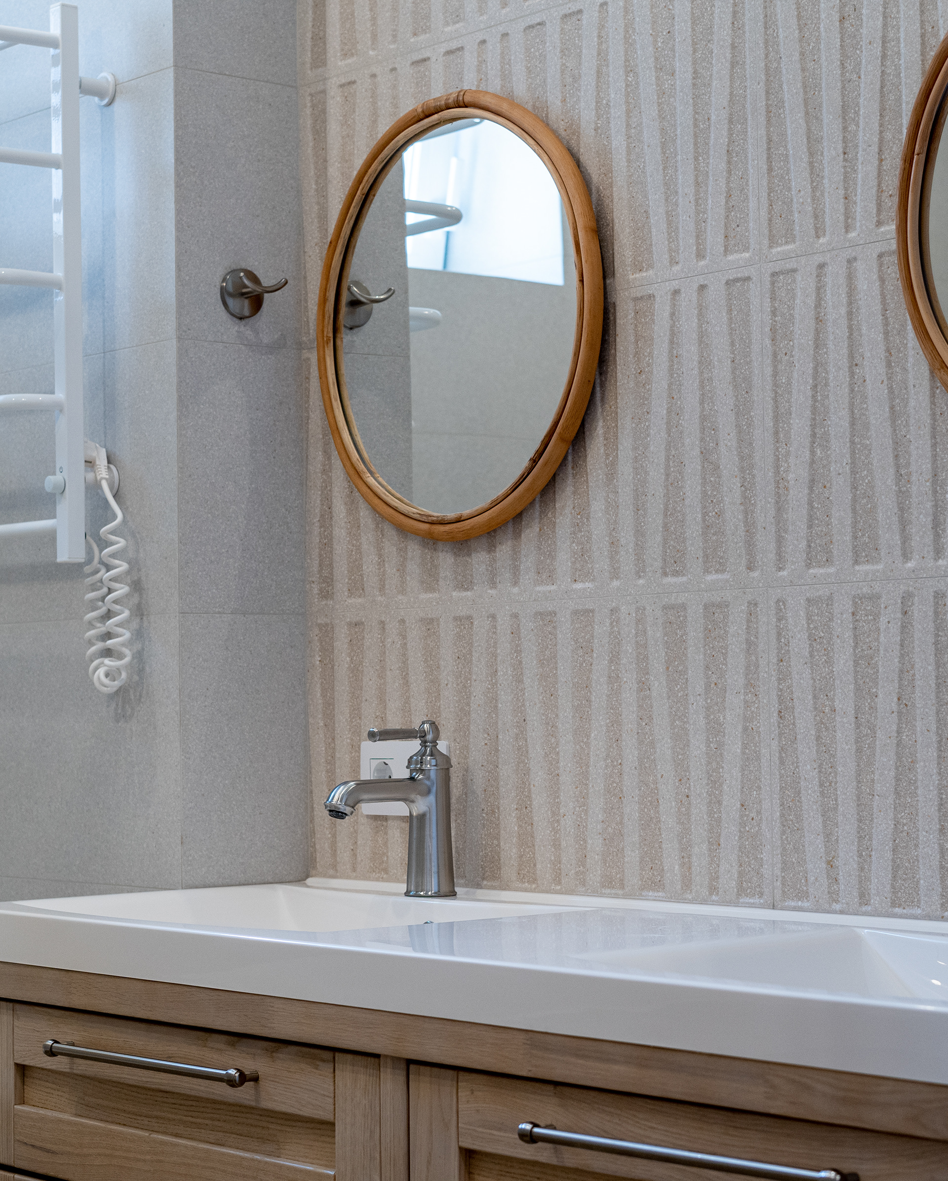 PRIVATE HOUSE: 300 sq.m, (Real)-15