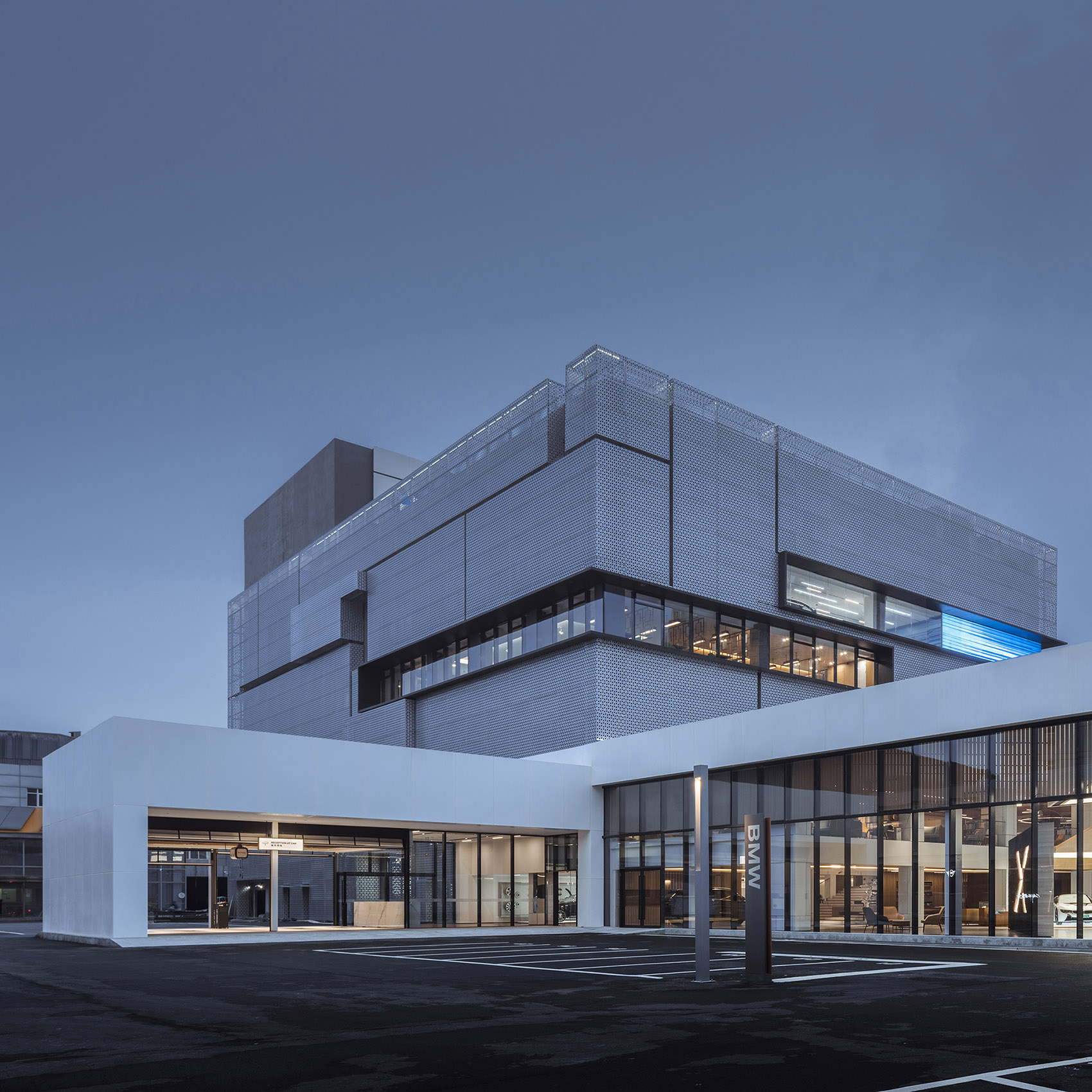 成都BMW宝马体验中心丨中国成都丨ARCHIHOPE朱海博建筑事务所-68