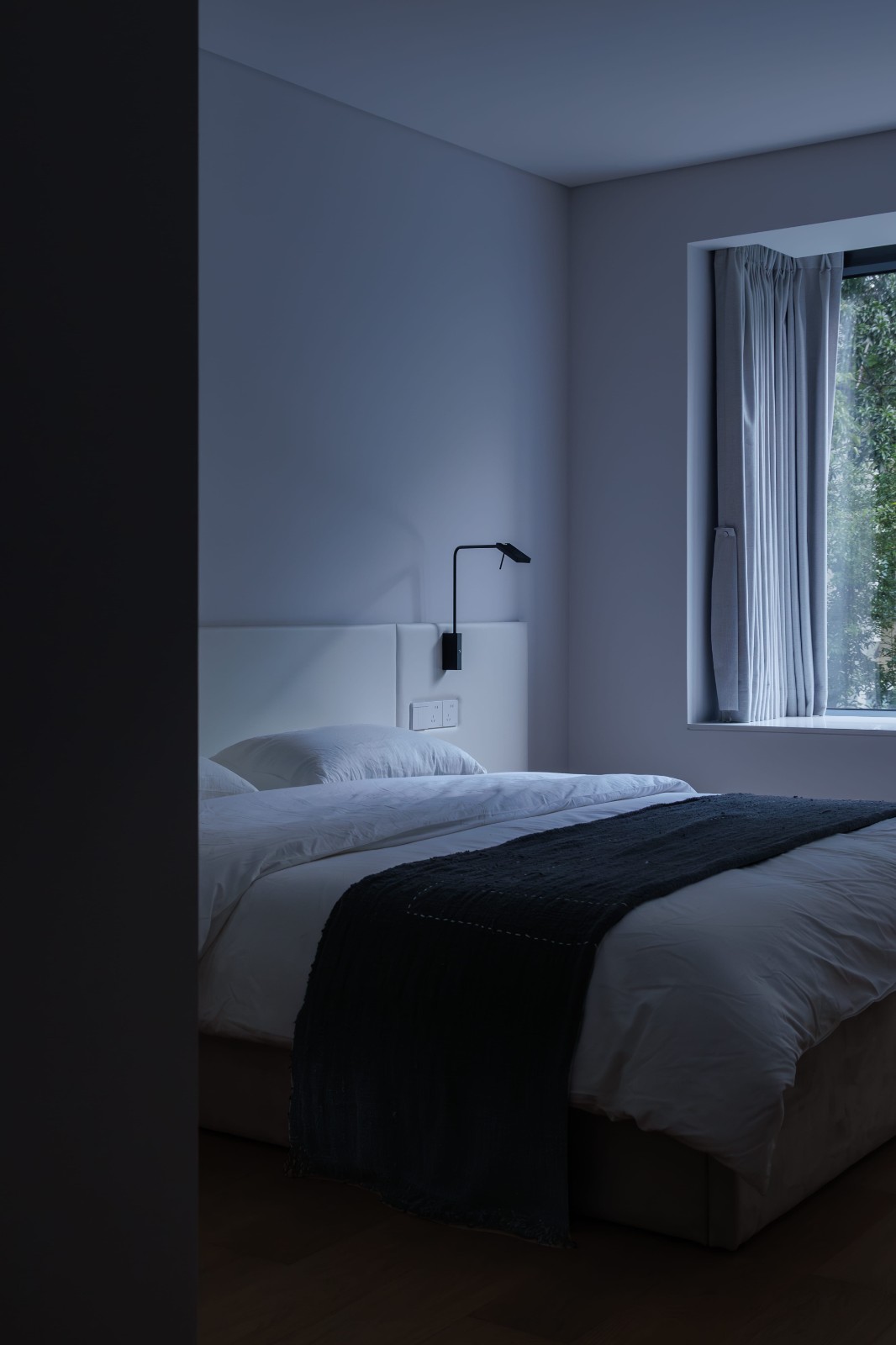 HURR赫设计丨复式的破界与重构:木质骨骼与简白画幕-68