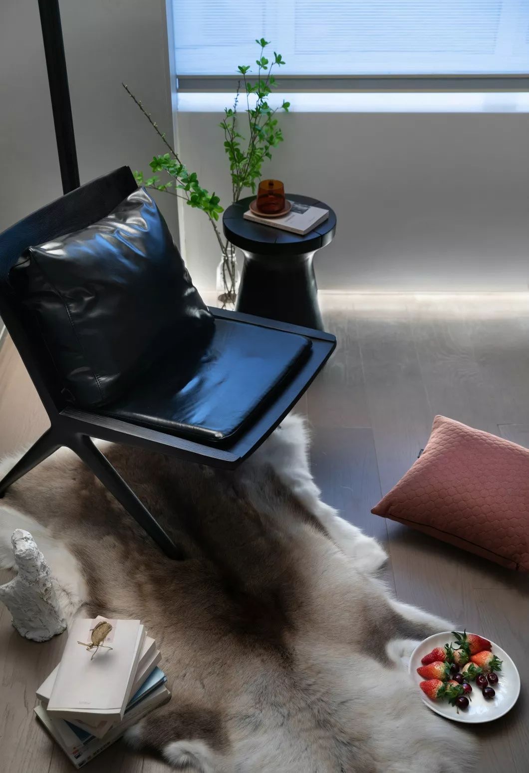 将黑白灰做到极致,展现最美的极简-99