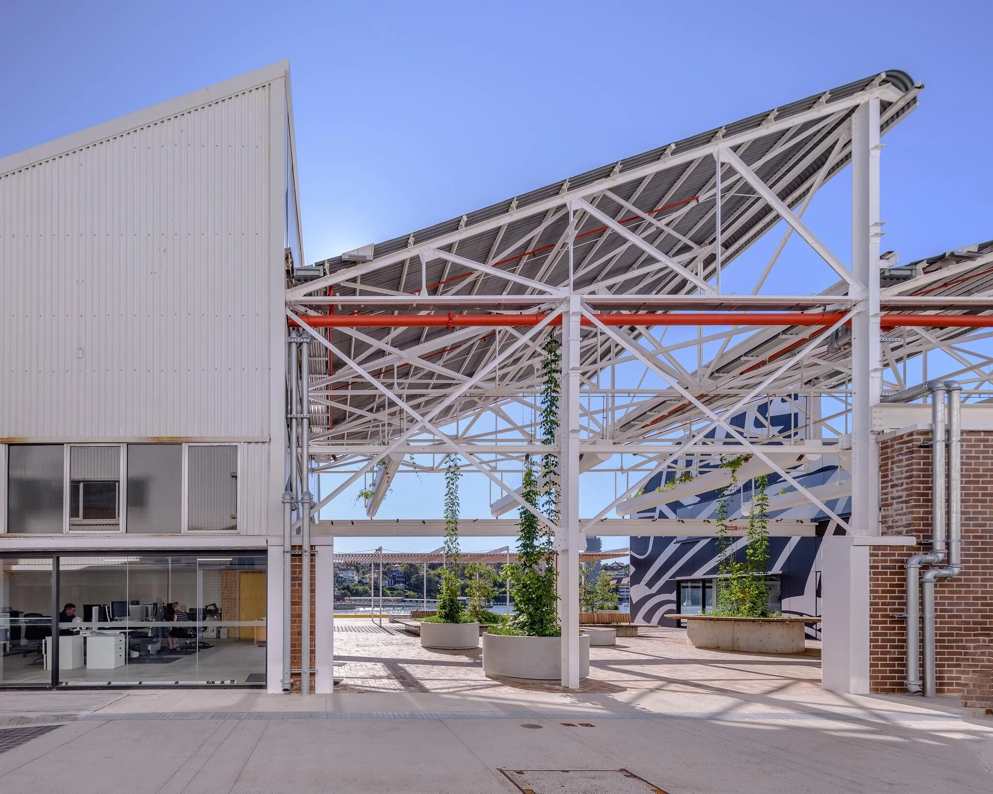 澳大利亚前海军潜艇基地变身公共空间-13