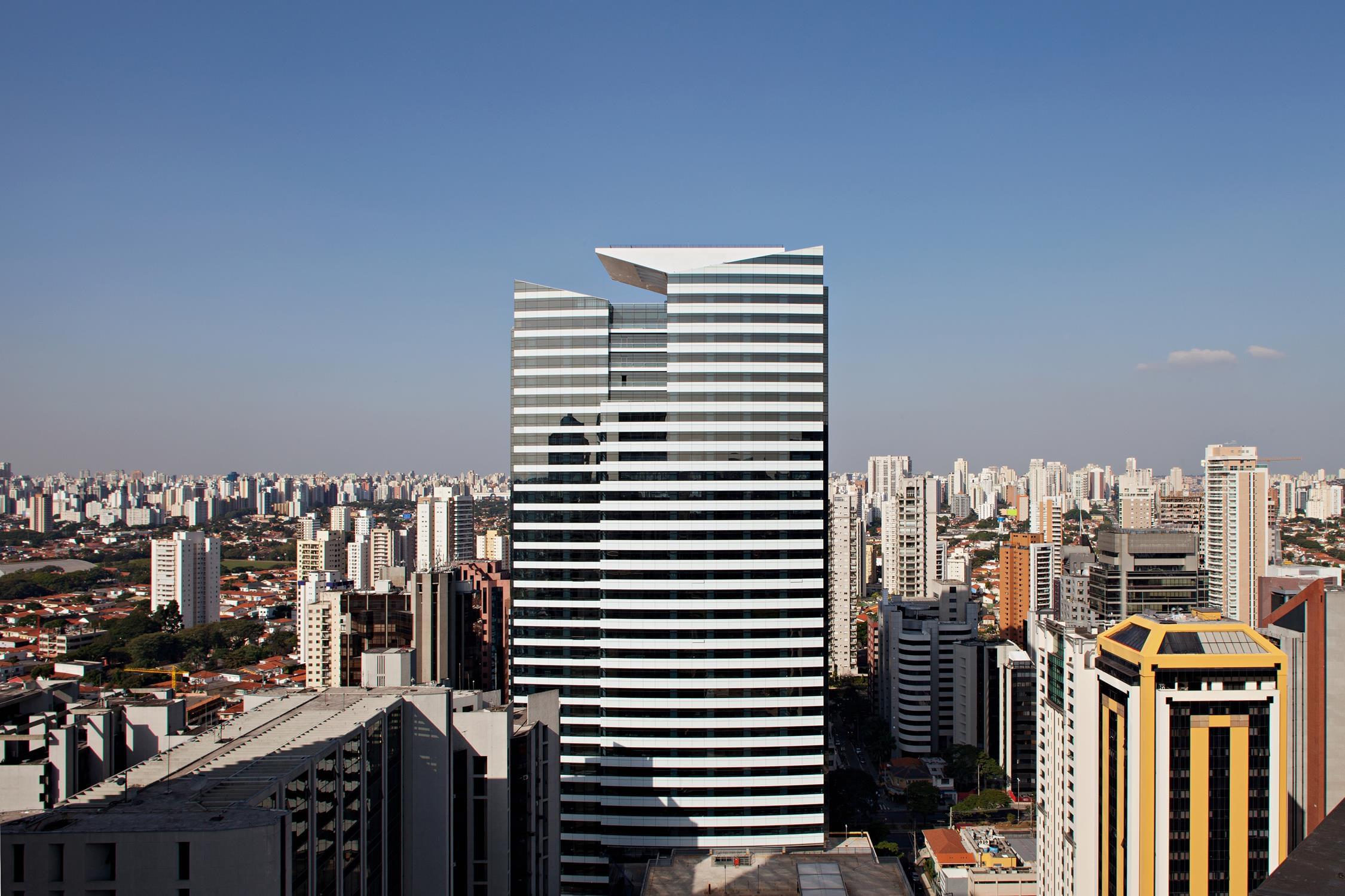 巴西 Eco Berrini 商业建筑-1