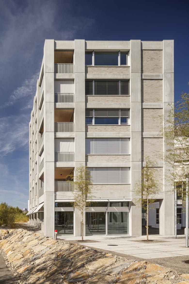 埃门塞塔尔广场四分之一丨瑞士丨Lussi+Partner-10