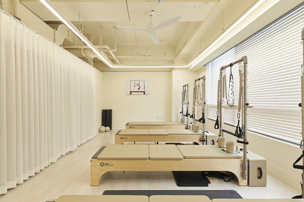 白色与木质，打造高级设计感的 26 平米小空间-7