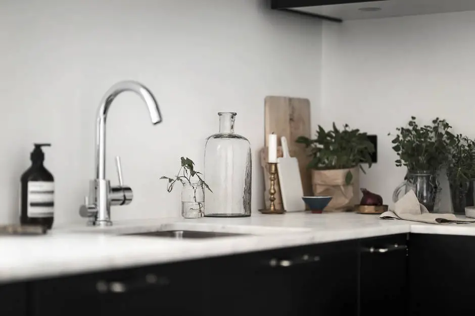 灰调北欧风 | 不一样的餐桌角落-11