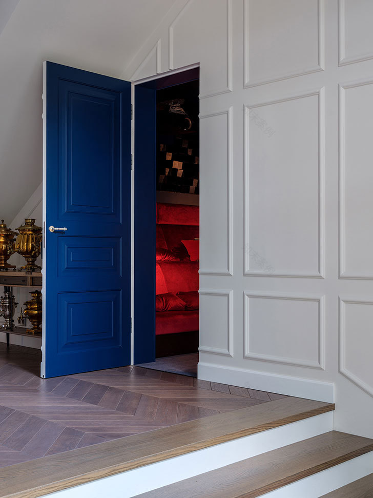 莫斯科郊区多彩私宅设计-23