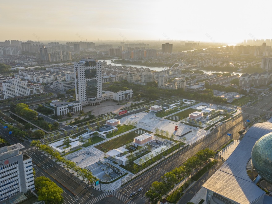 昆山城市广场地上景观建筑丨中国江苏丨上海大舟建筑设计事务所-5