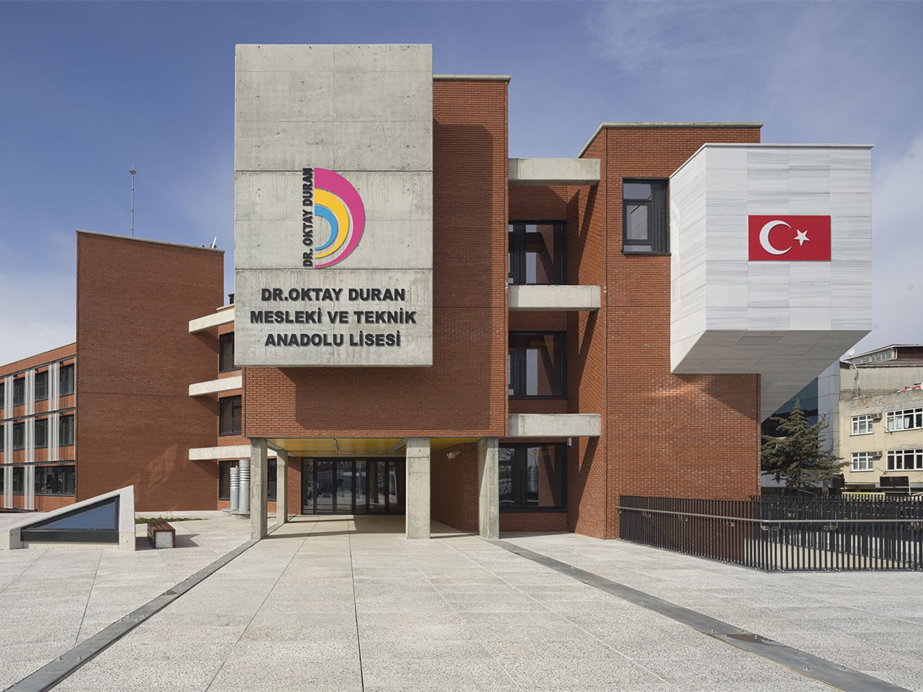 土耳其 Oktal Duran 职业技术高中丨Uygur Architects-3