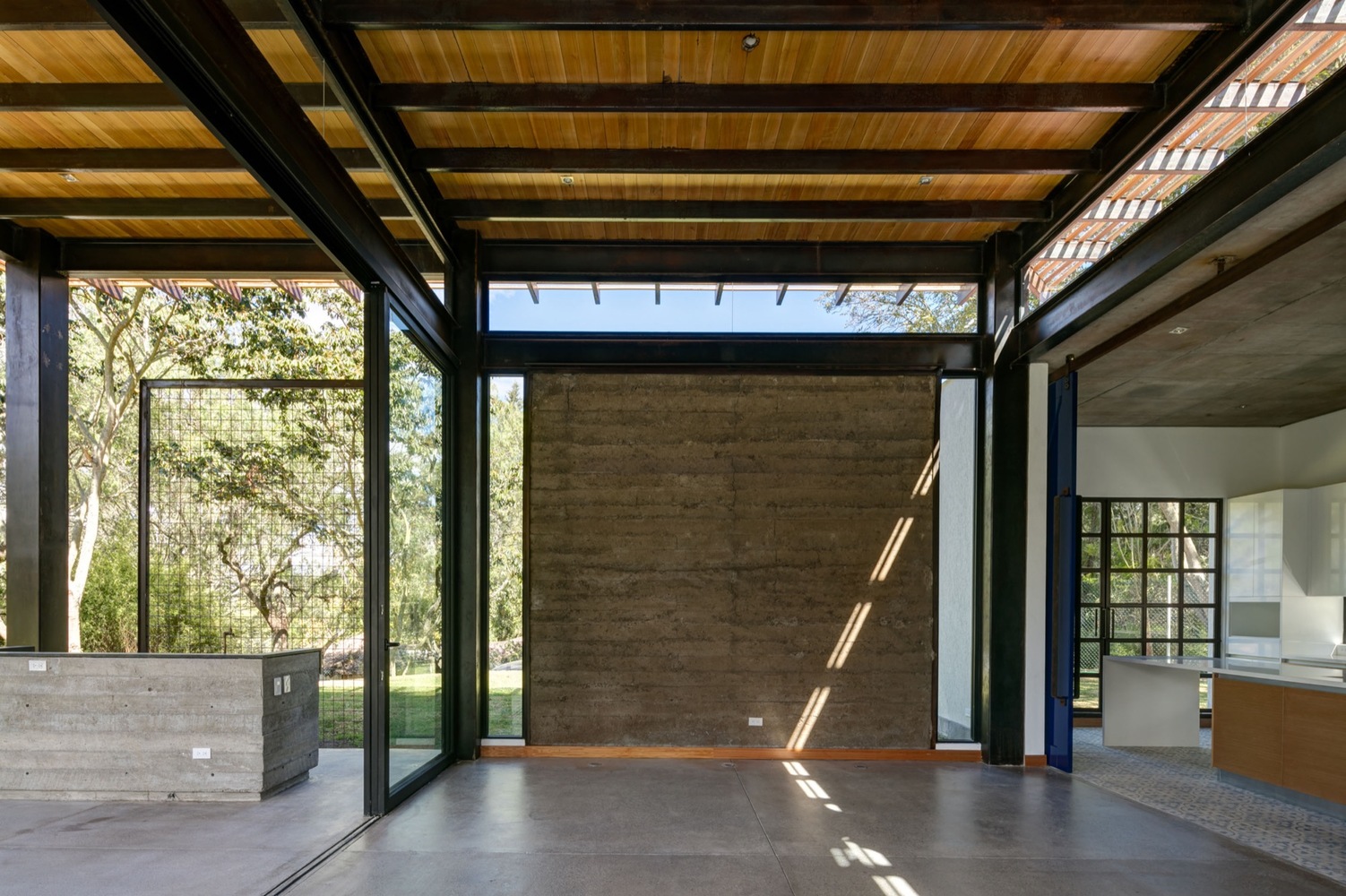 掌案免费分享多个高清别墅场景图，内含别墅户型图-43