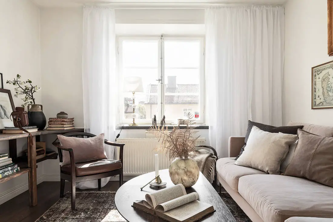 旧楼改造的灰色与白色中性 duplex-12