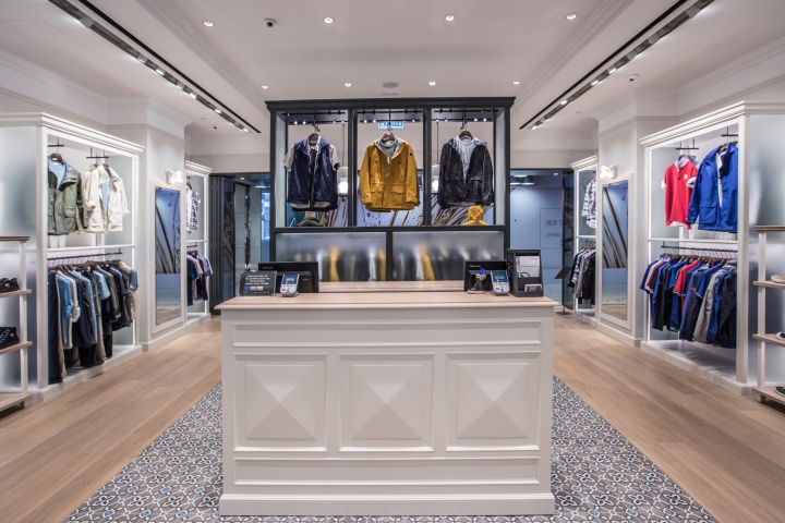 香港海港城 AIGLE 旗舰店-15