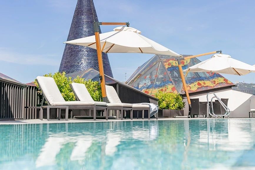 高迪挚友作品,巴塞罗那百年纺织厂变身豪华公寓-4