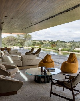 ms house Arthur Casas Studio
