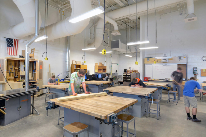 Wyoming 中学百年老校翻新,21 世纪学习环境助力学生成长-22