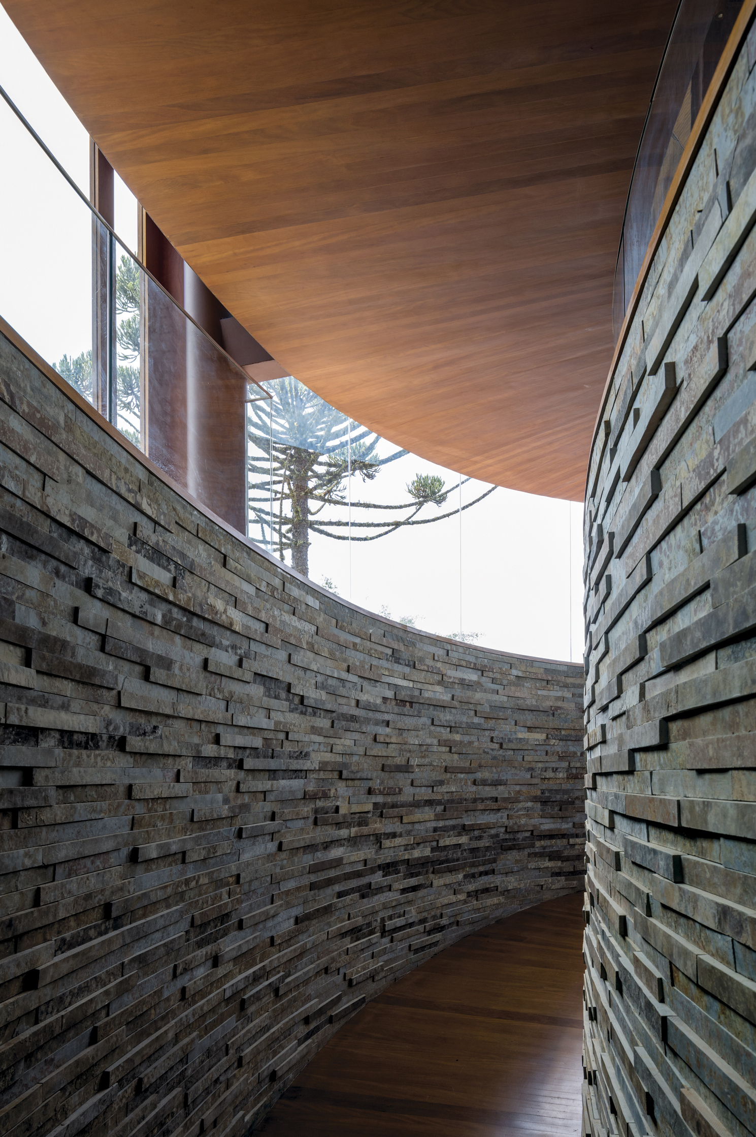 融合自然的山间别墅-27