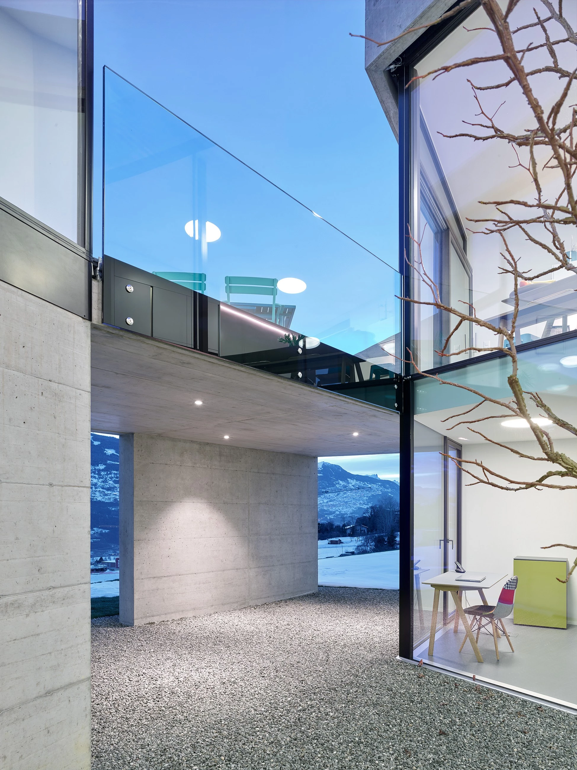 瑞士 Grimisuat 雕塑式住宅-28