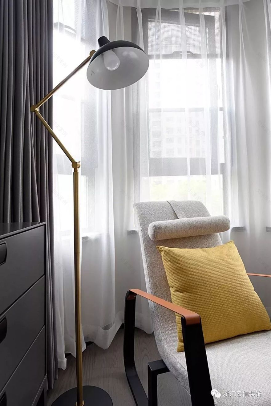 极简黑白灰,打造温馨高级住宅-64