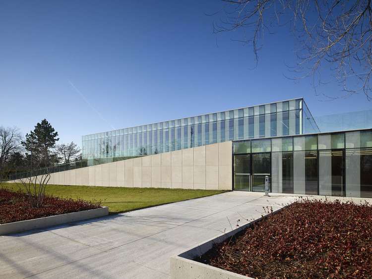 The Waterdown Library and Civic Centre  RDHA-9