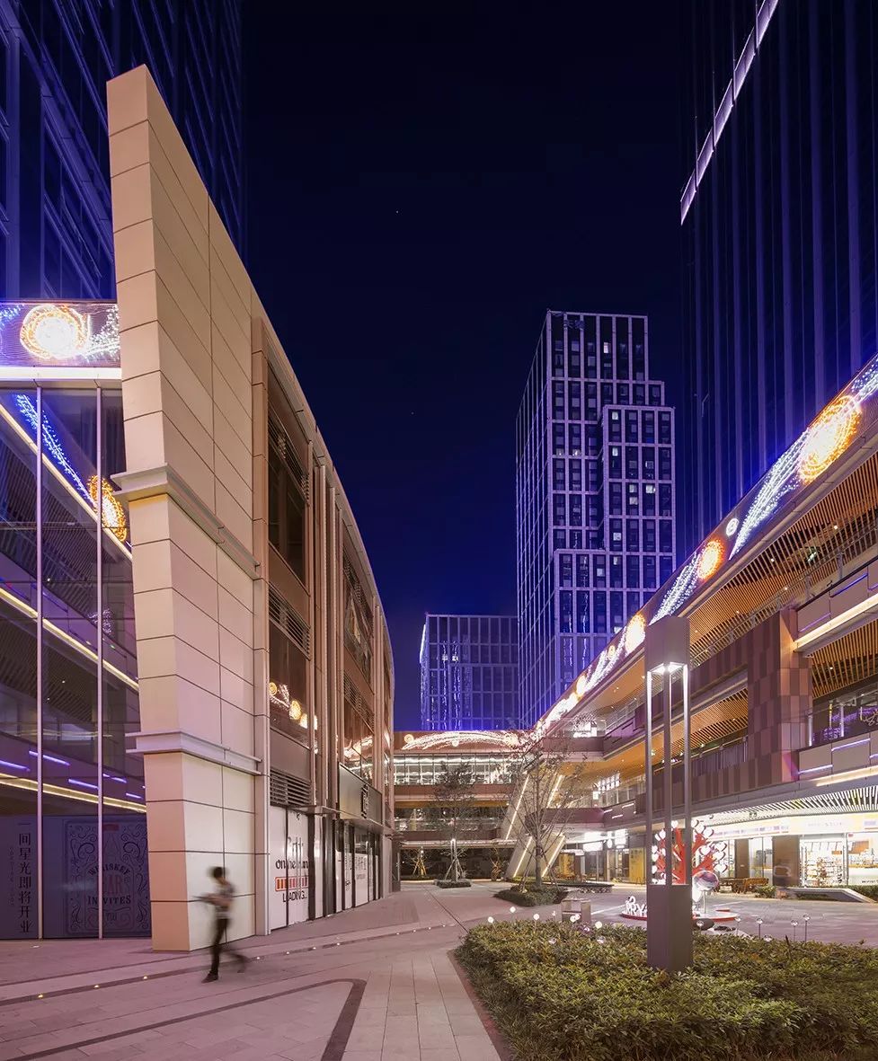 青岛环球金融中心 | 定制设计助力租售运营-127