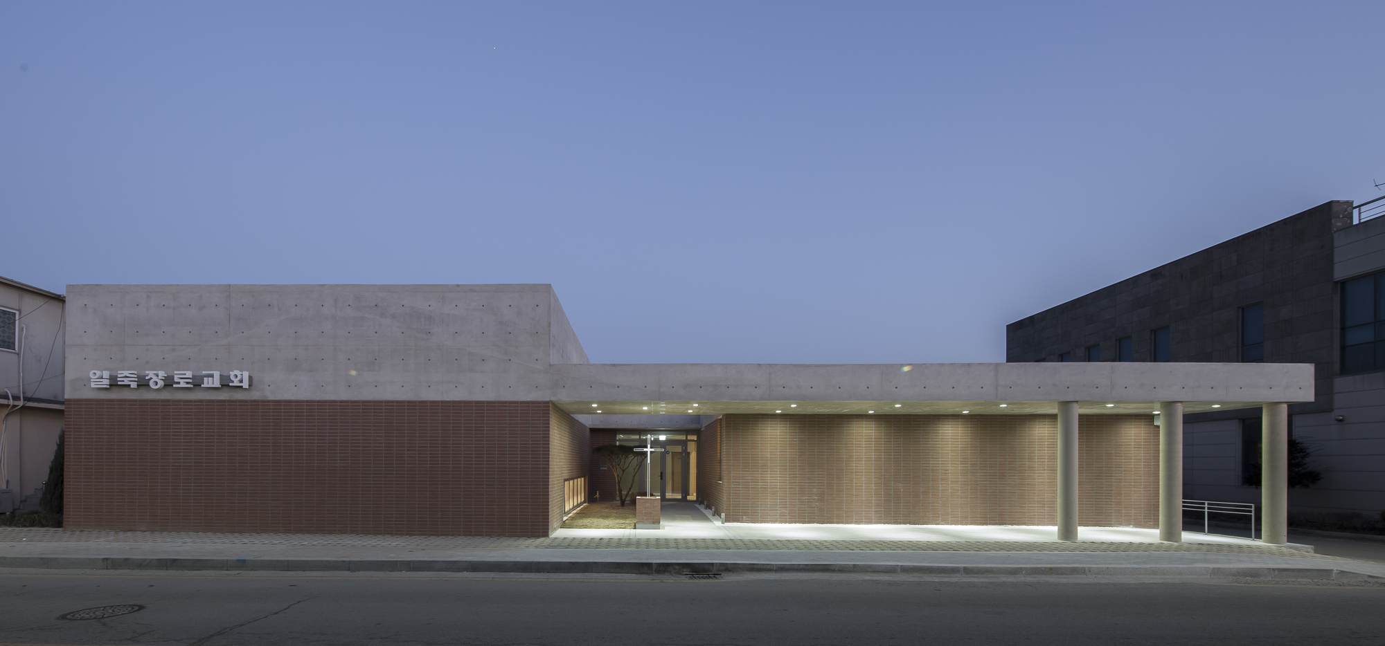 伊利库克长老会教堂丨韩国丨Oh Jongsang-30