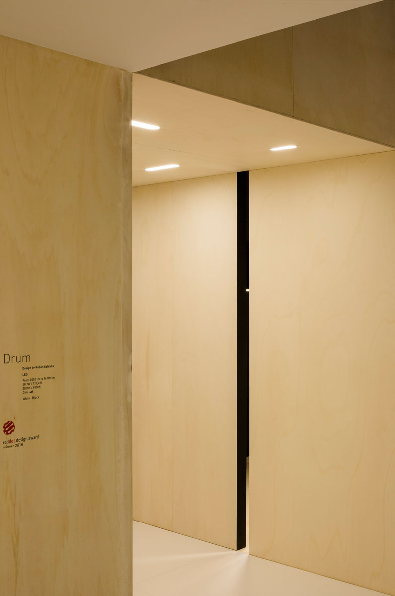 04 22 STAND ARKOSLIGHT EN LA FERIA LIGHT   BUILDING 2016 DE FRANKFURT-54