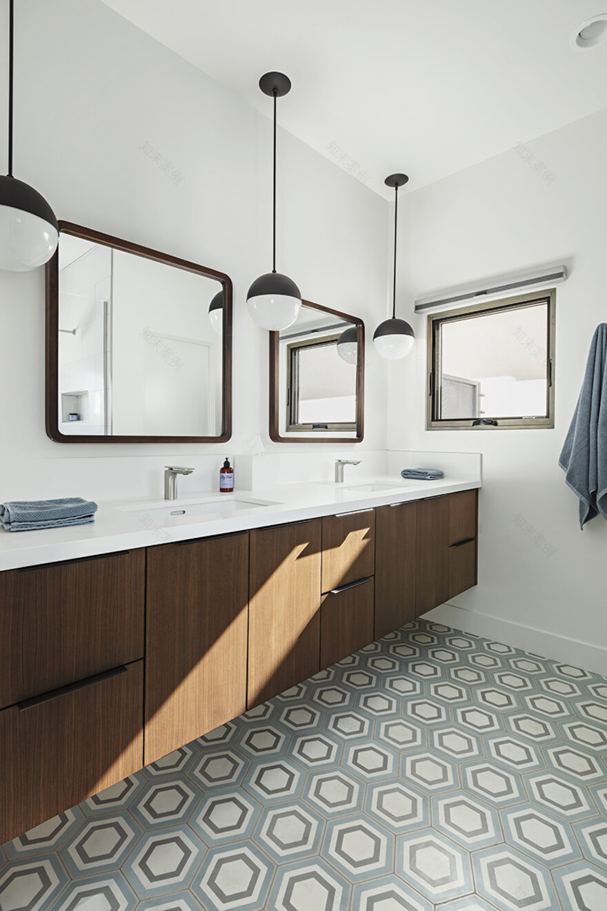 Pleats House in the Foothills of the Phoenix Mountain Preserve-18