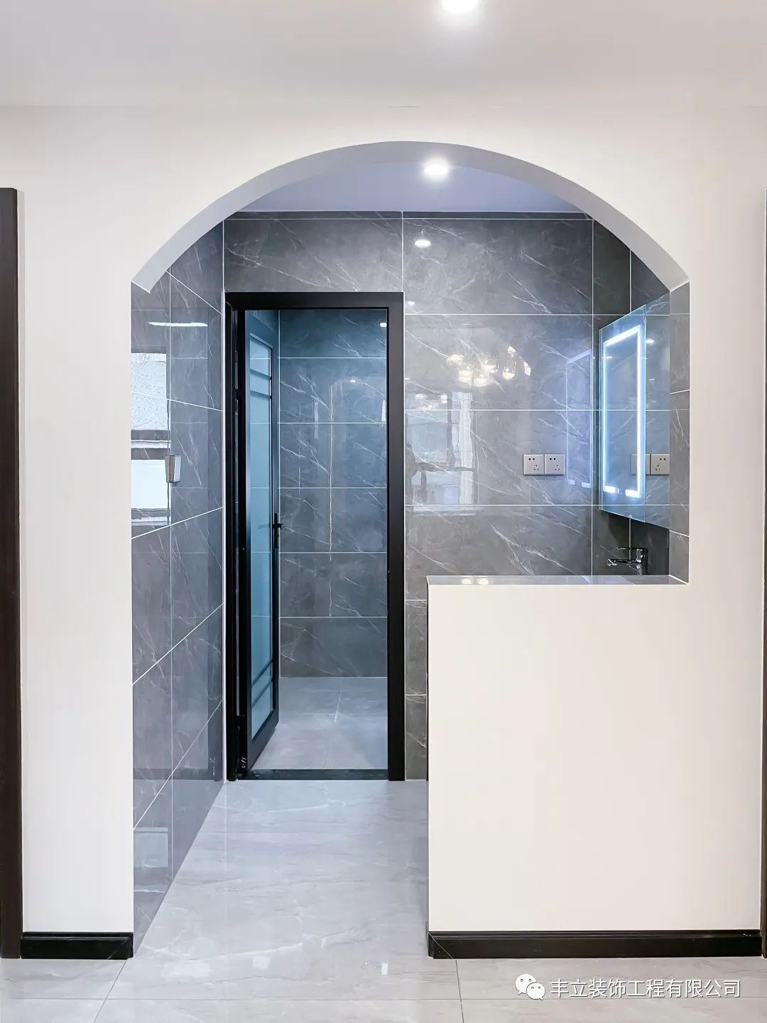 130㎡现代简约三口之家-57