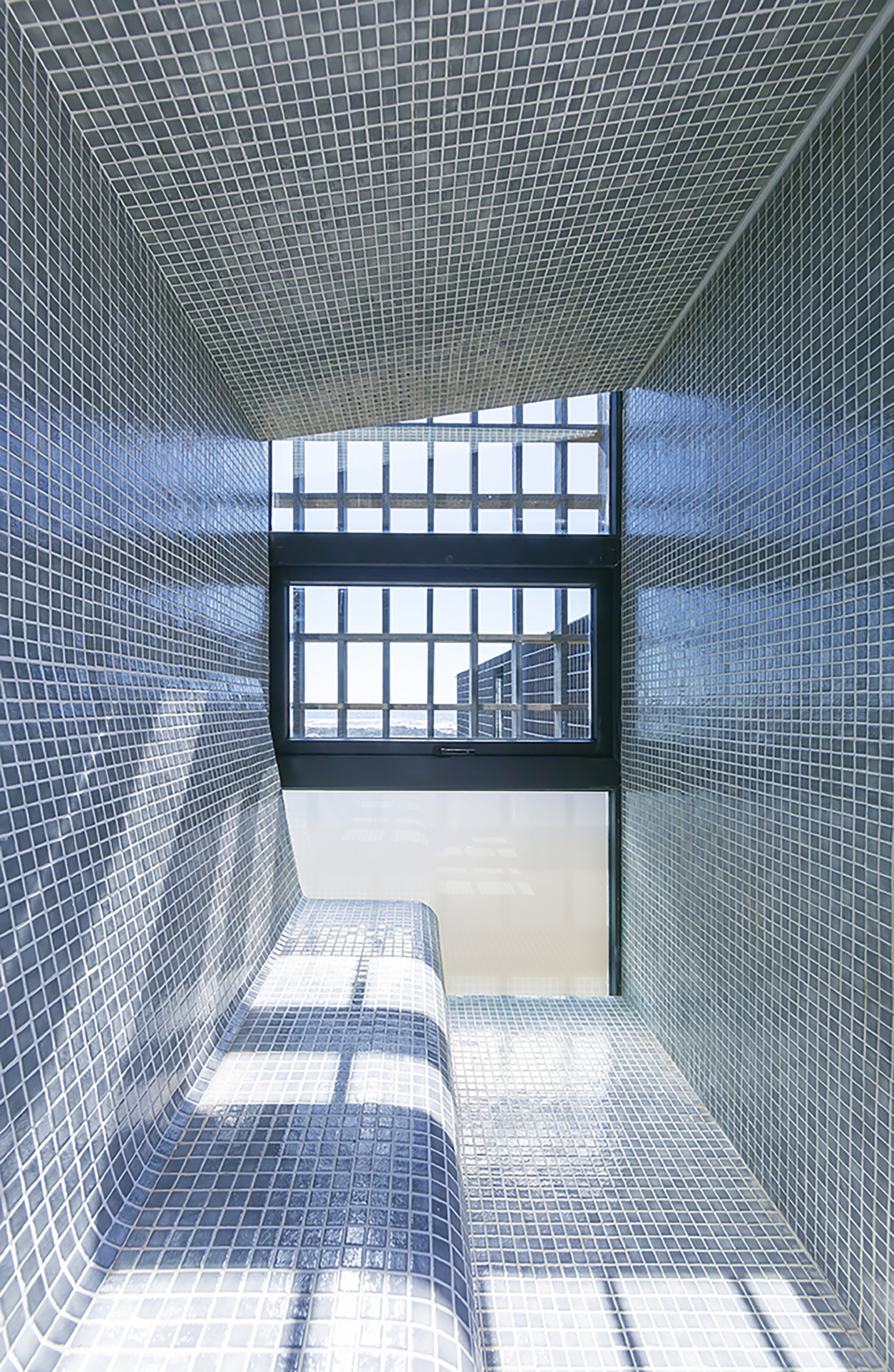 圆形之屋丨智利丨LAND Arquitectos-39