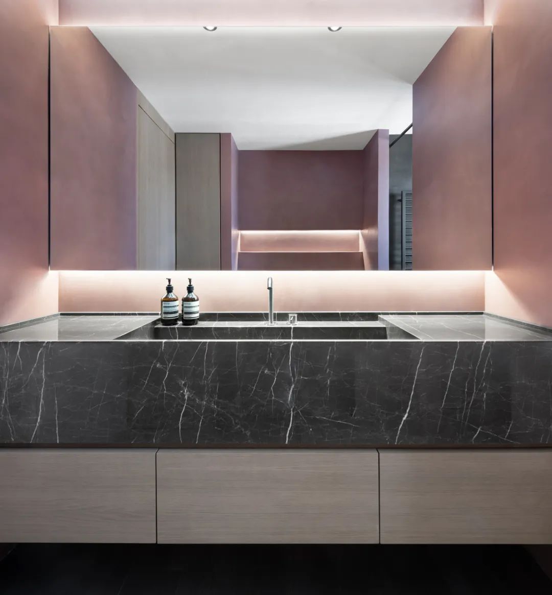 简约现代公寓设计，展现大树装饰品质-15