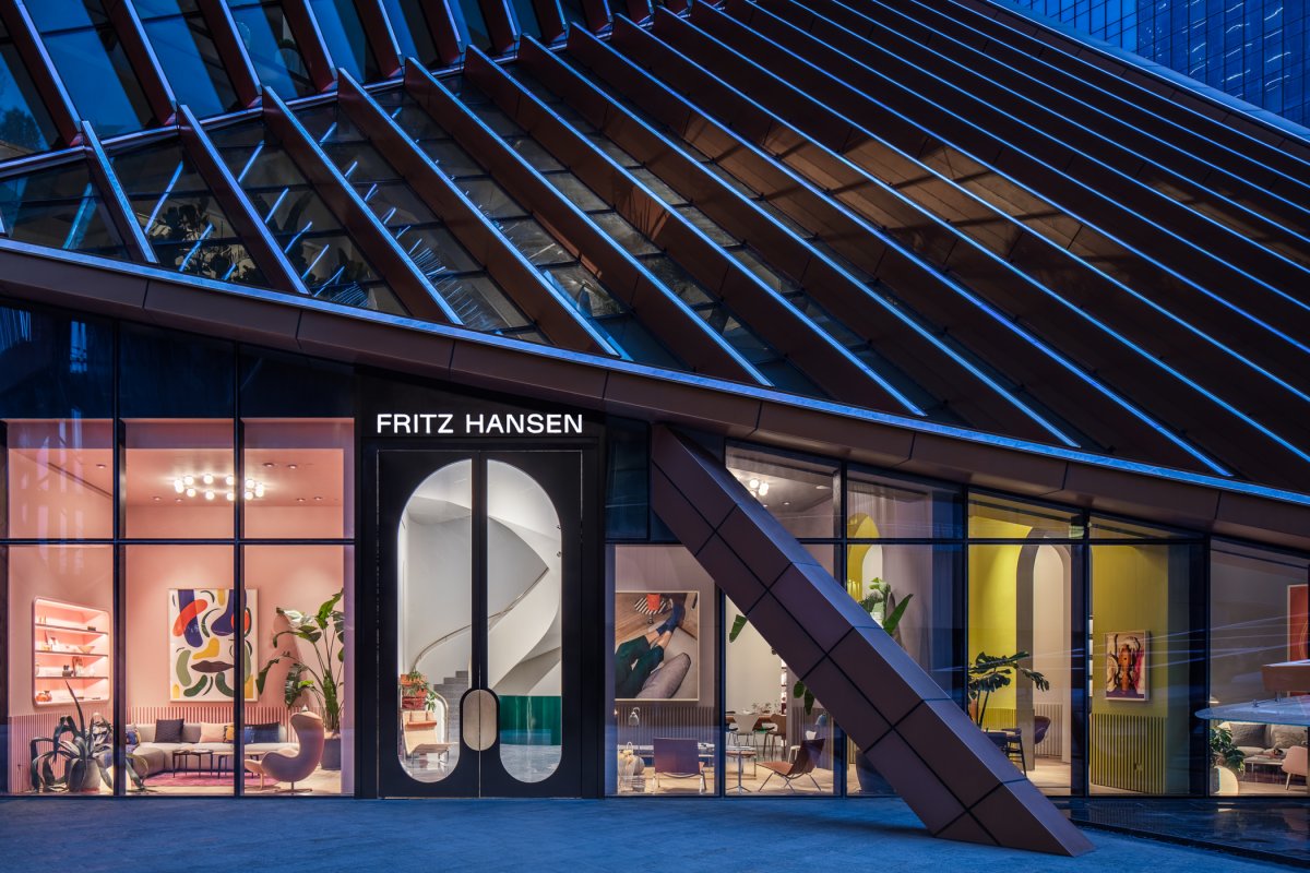 西安 Fritz Hansen 旗舰店,百年品牌融合古老建筑-12