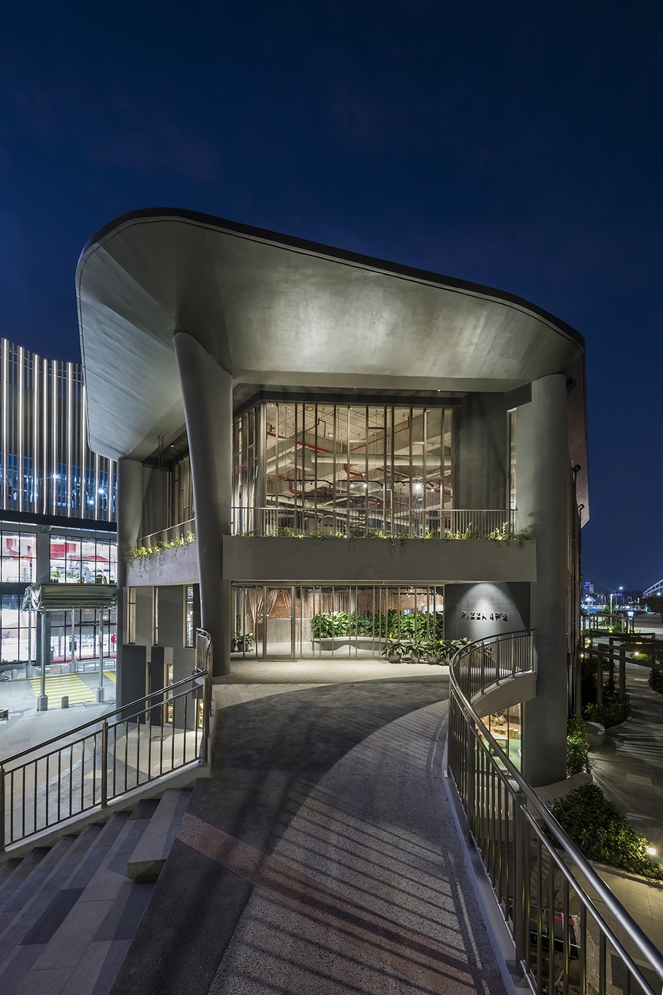 Ark Pavilion for Pizza 4P’s 餐厅丨越南海防丨Takashi Niwa Architects-12