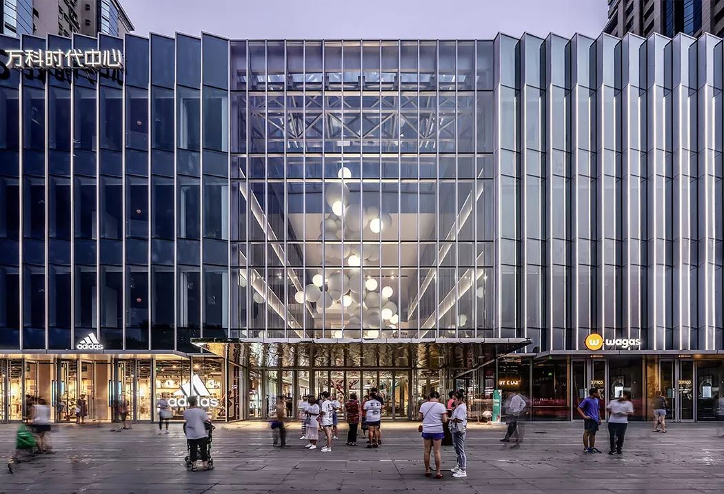 点亮城市夜空 | 五大商业综合体的光影美学-12