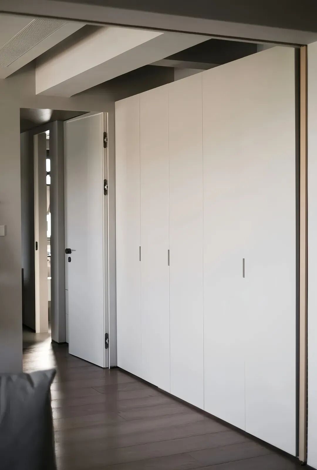 成都128㎡三居侘寂风装修：15万全包，重塑家庭互动与舒适-31